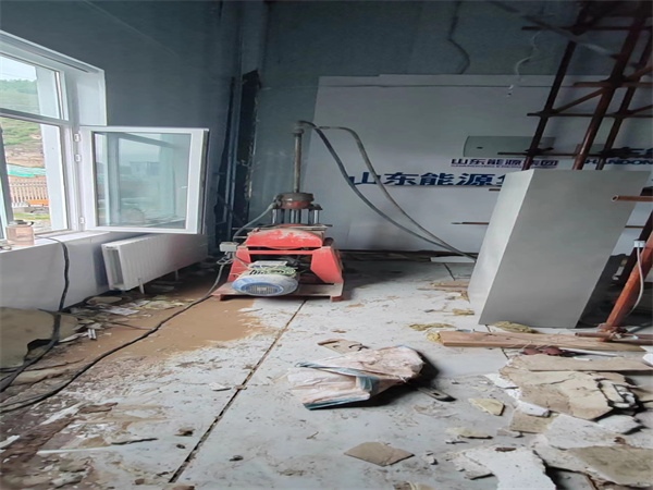 依兰地基基础下沉墙体裂缝加固注浆顶升施工