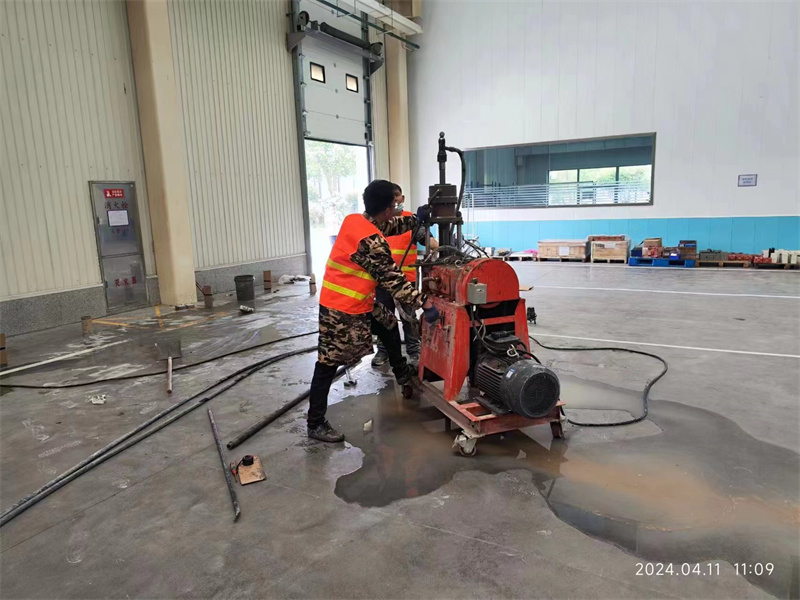 依兰厂房地面下沉塌陷注浆加固施工